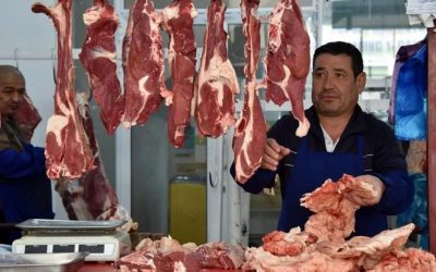 Le comen mercado a carne mexicana