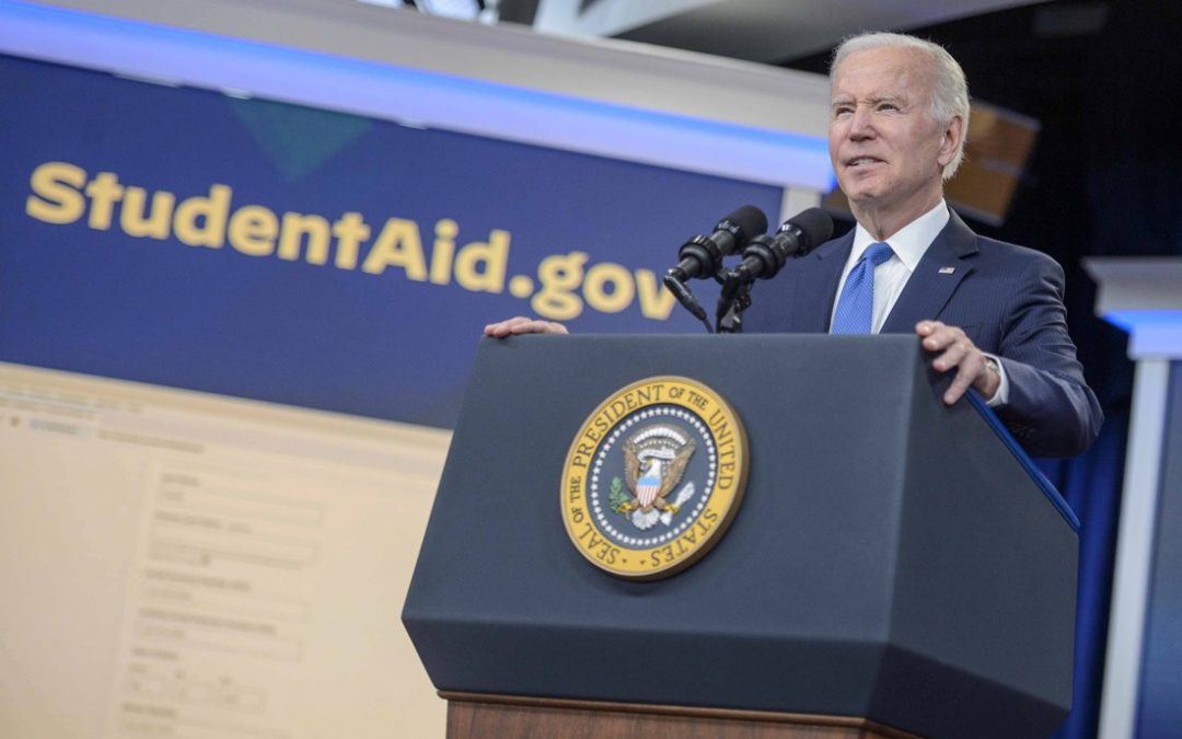 Cancela Gobierno de Biden la deuda a otros 153 mil estudiantes