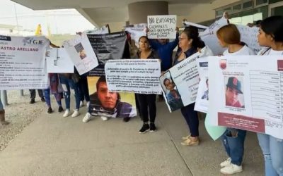 Madres buscadoras bloquean la presidencia municipal de Fresnillo; aseguran que 30 personas han desaparecido en la última semana