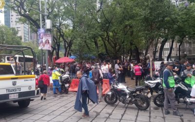 Protestan por los 43 desaparecidos de Ayotzinapa en el centro de la CDMX