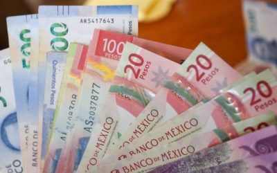 Peso mexicano cierra la jornada en 16.44 unidades por dólar, alcanzando su mejor nivel desde 2015