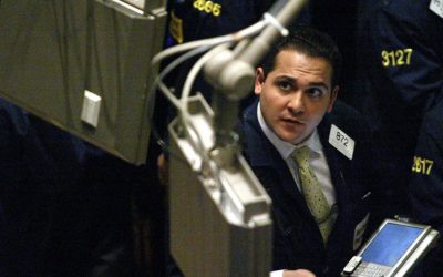 Cierra Wall Street en mixto y el Nasdaq pierde 2.05%
