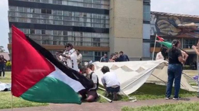 Alumnos instalan en la UNAM un campamento de apoyo a Palestina