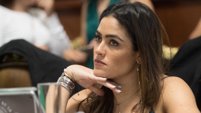 Fiscalía sugiere que atentado contra Alessandra Rojo de la Vega fue un montaje