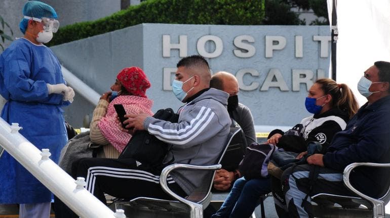 Regresa uso de cubrebocas en clínicas y hospitales de la CDMX