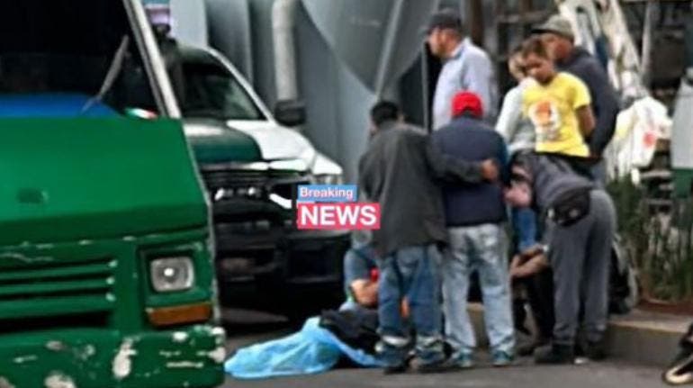 Atropellan a madre e hijo en Iztapalapa; la mujer muere y el menor resulta lesionado