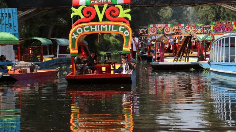 Aumentan precios en zona turística de Xochimilco, incluyen viajes en trajineras