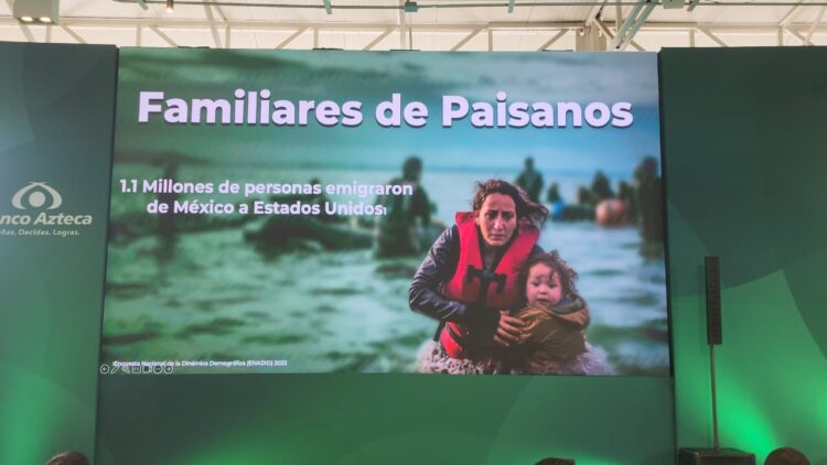 Banco Azteca va por migrantes y refugiados; lanza cuenta de ahorro