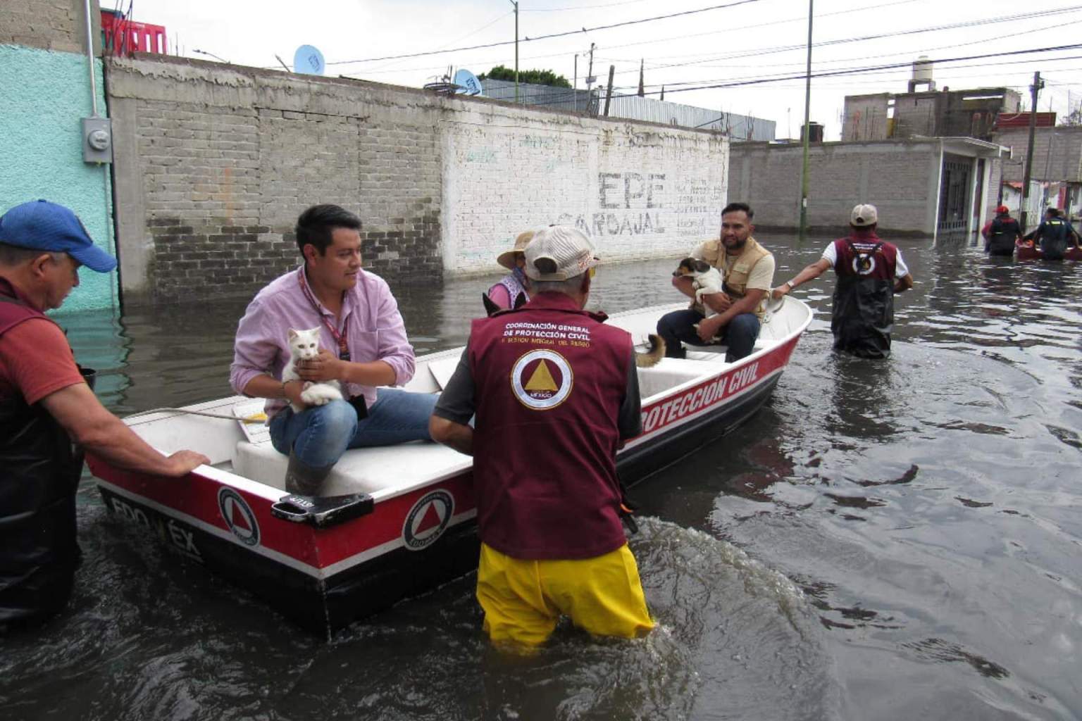 Alcalde de Chalco pide que se declare estado de emergencia tras inundaciones de aguas fecales