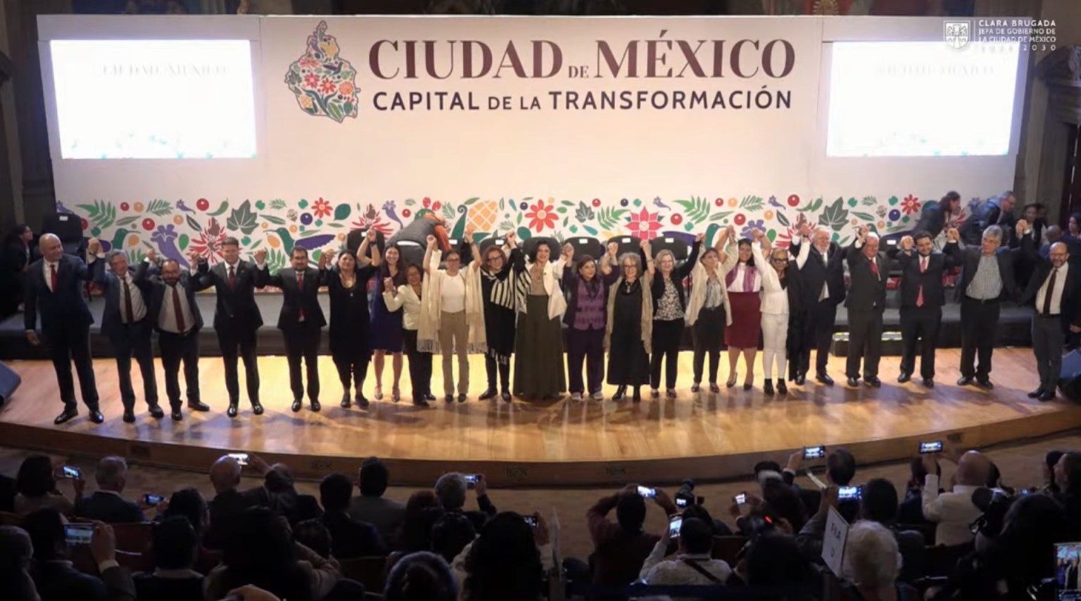 Clara Brugada presenta a su Gabinete Legal para la CDMX