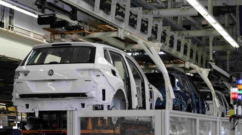 Producción industrial sube 1.4% interanual en el primer semestre: Inegi