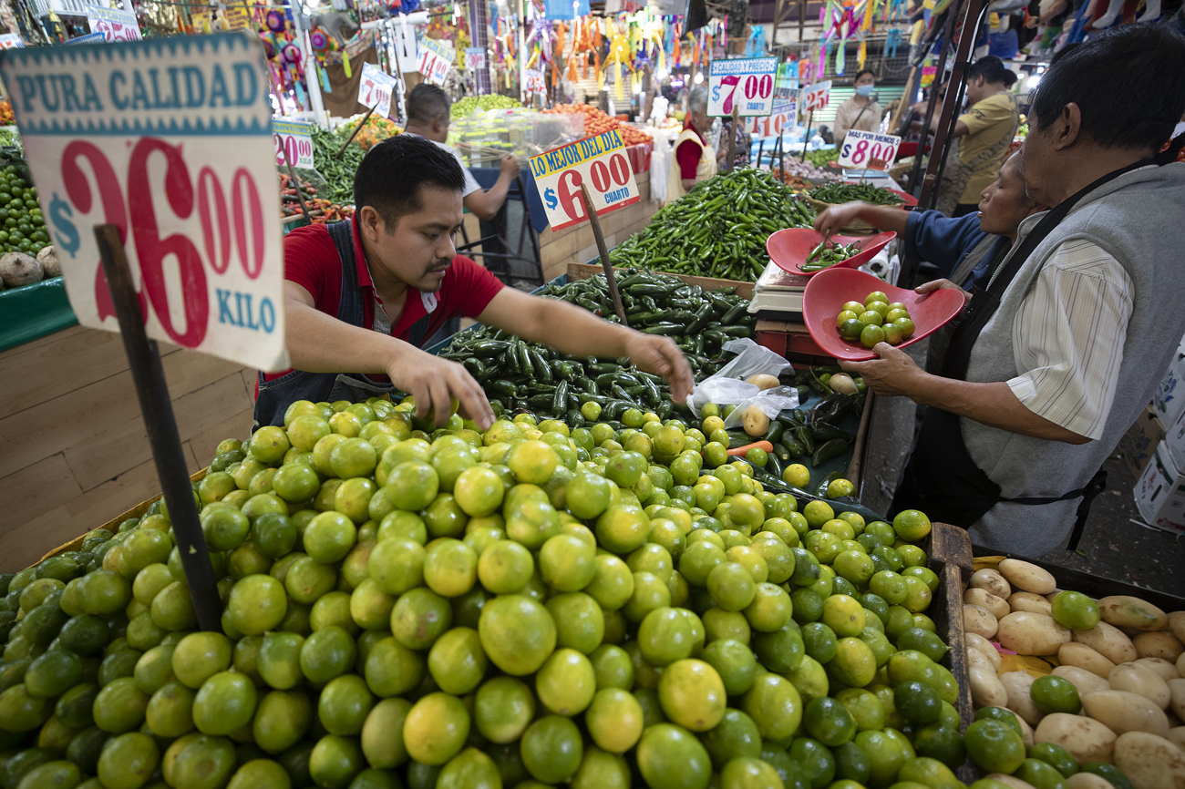 Baja inflación al 4.66% en primera quincena de septiembre: Inegi