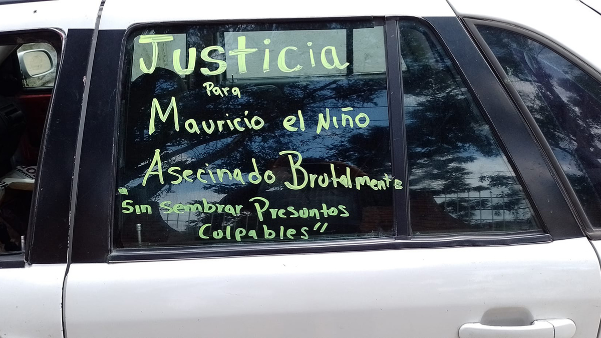 Hallan muerto a niño de 8 años tras robo del auto en el que viajaba