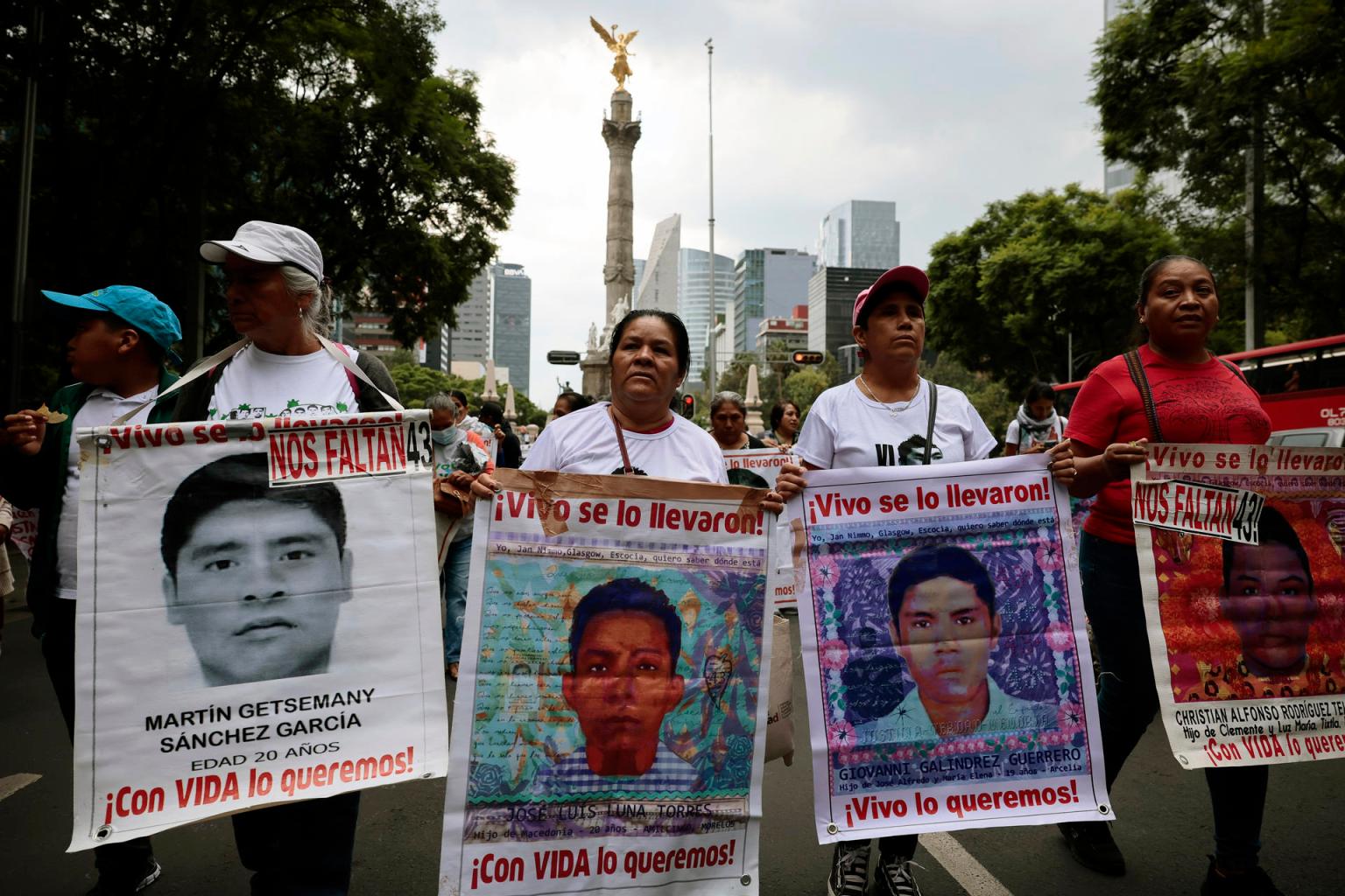 Marcha por los 10 años del caso Ayotzinapa: esta será la ruta y horario