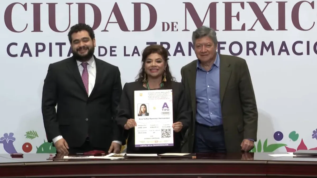 Clara Brugada presenta iniciativa para la licencia permanente en CDMX