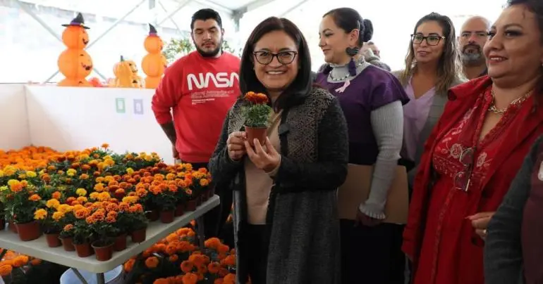 Inauguran “Expo Venta Floral” en Macroplaza Cuitláhuac, Iztapalapa