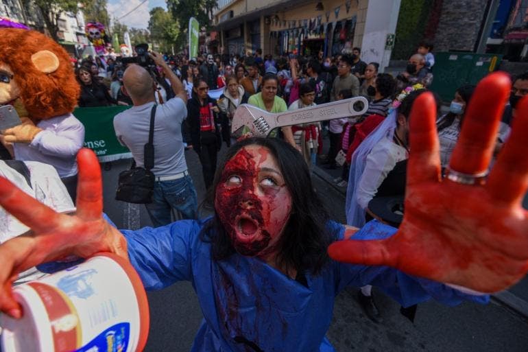 La invasión zombie llega a la CDMX: fecha y requisitos para asistir a la Marcha