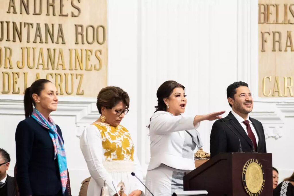 Clara Brugada toma protesta como Jefa de Gobierno de CDMX