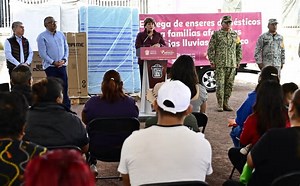 Delfina Gómez entrega apoyos en Chalco; continúa plan integral contra inundaciones