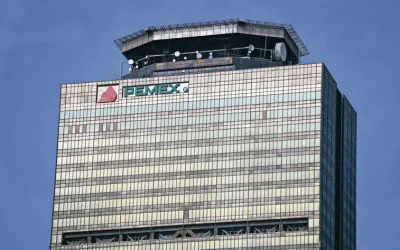 Producción de crudo de Pemex se desploma en febrero; disminuye 11.5%