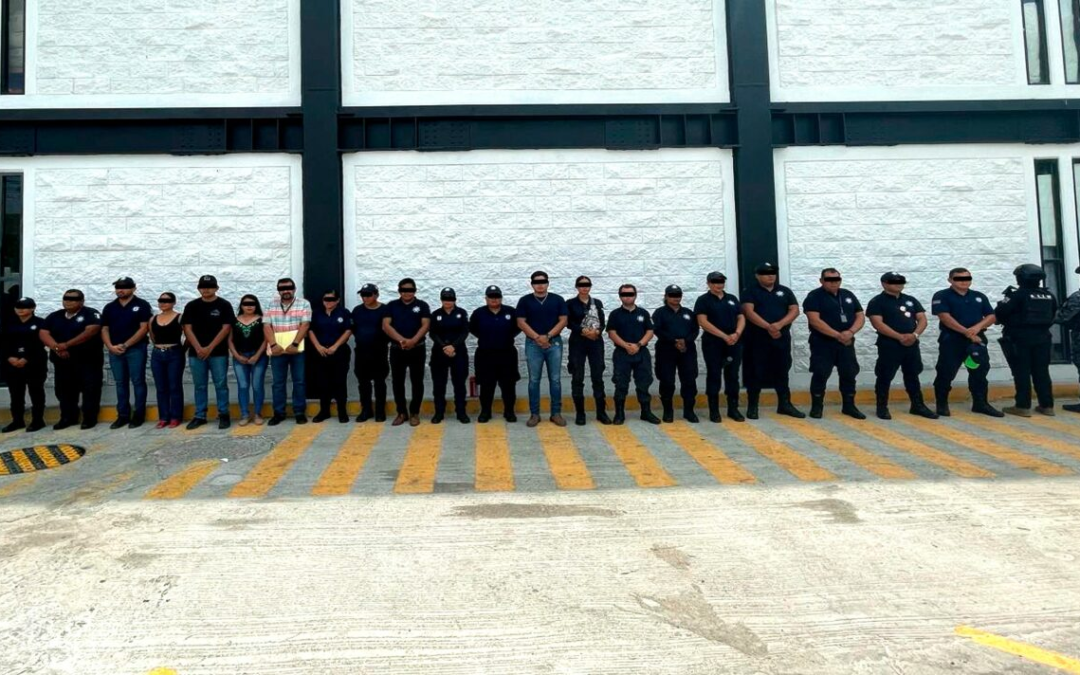 Detienen a 21 policías y un comandante en Chiapas por diversos delitos
