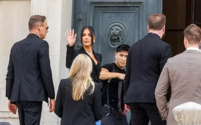 Kim Kardashian regresa a París para declarar en juicio por asalto que sufrió en hotel