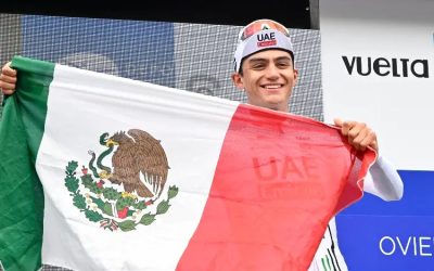Mexicano Isaac Del Toro es nuevo líder del Giro de Italia