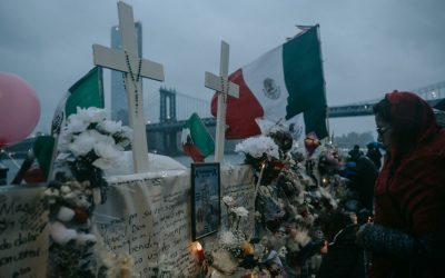 Nueva York recuerda a víctimas del buque Cuauhtémoc entre oraciones y música mariachi