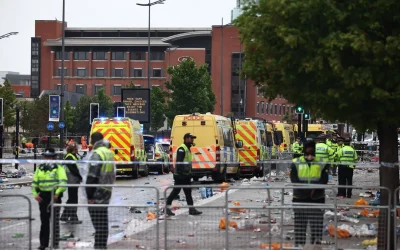 Arrestan a un hombre al chocar con varios peatones cerca del desfile de liga del Liverpool