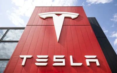 Anuncia Musk que Tesla desplegará 10 “robotaxis” en Austin a finales de junio
