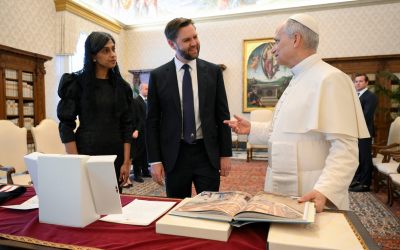 Invita Trump al papa León XIV a la Casa Blanca