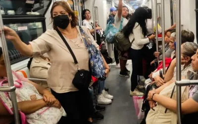 Busca Clara Brugada tipificar como delito los ‘pinchazos’ en el transporte y vía pública