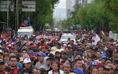 Protestas de la CNTE continúan, bloquean Reforma desde la Torre del Caballito hasta la Diana Cazadora