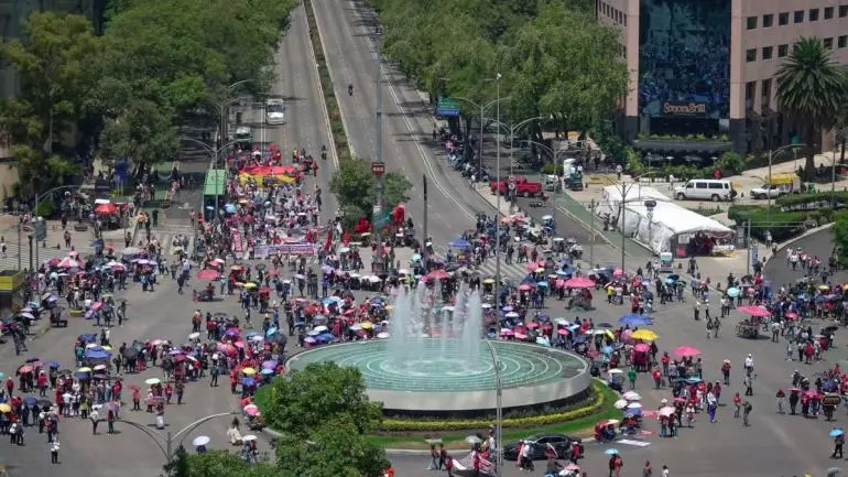 Reabren Reforma y cruces con Bucareli y Juárez tras bloqueo de la CNTE