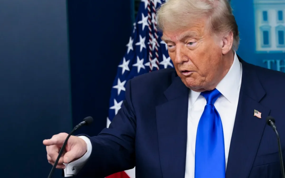Decide Trump romper con efecto “inmediato” la negociación comercial con Canadá