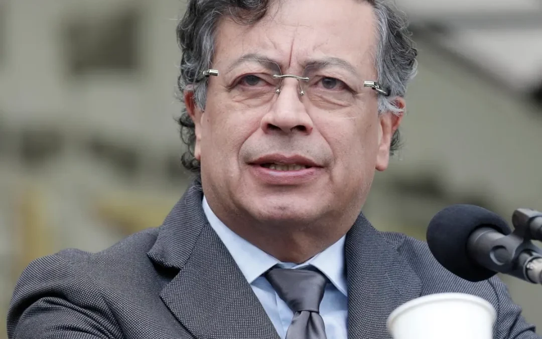 Dice Petro que apelará suspensión de consulta popular: “Acato, pero me siento irrespetado”