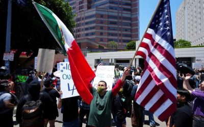 Declaran toque de queda en el centro de Los Ángeles por protestas contra redadas