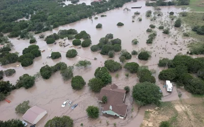Sube a 82 los muertos por las inundaciones en Texas