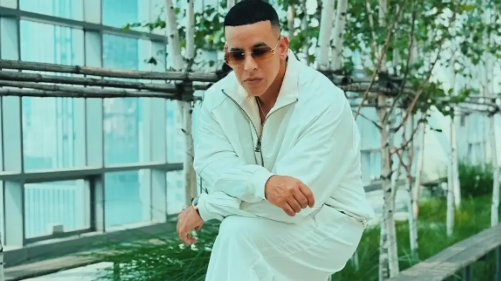 Daddy Yankee vuelve al ruedo con su nueva canción ‘Sonríele’