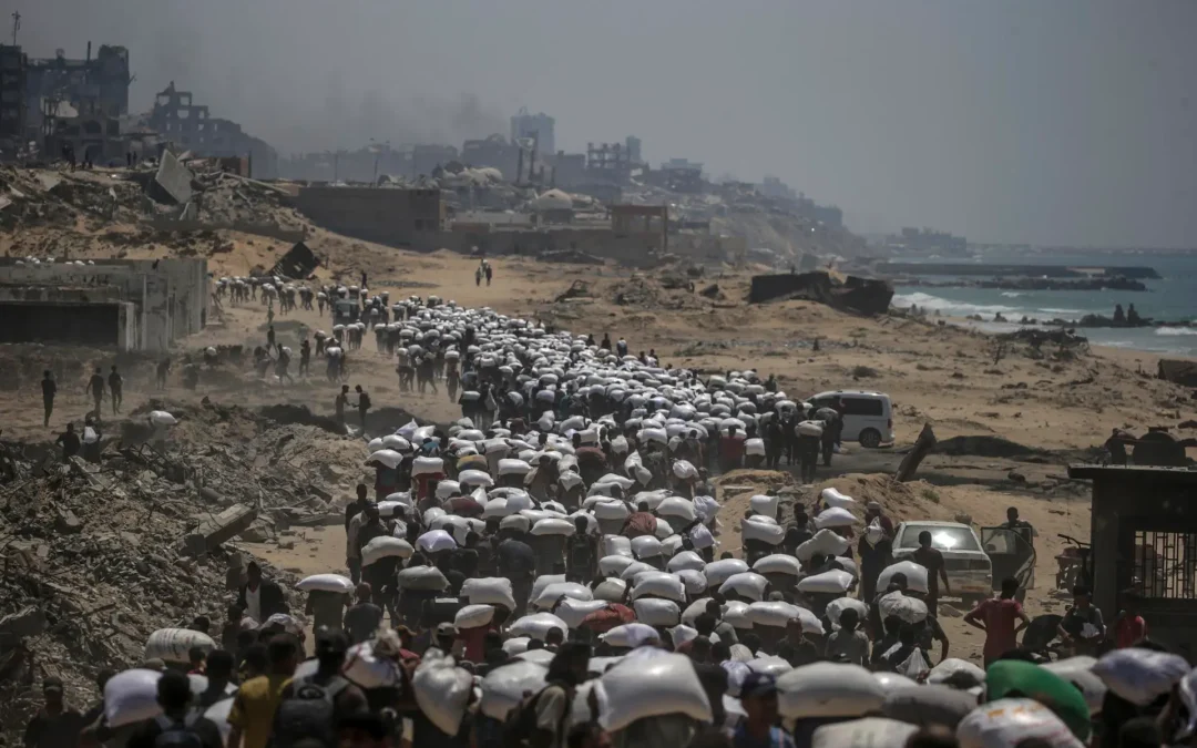 Trump dice que instalará “centros de alimentos sin vallas” en Gaza con sus aliados