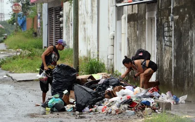 Siete de cada diez mexicanos que nacieron en la pobreza siguen pobres, dice informe