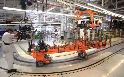 Industria automotriz mexicana crece 2.3% en producción en julio