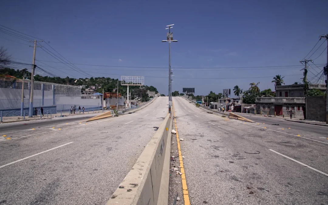 Permitirá líder pandillero que habitantes de la capital de Haití regresen a sus casas