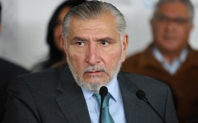 Se defiende el Sen. Adán Augusto López: Confiado dice no escudarse en el Fuero, presume su trayectoria y se pitorrea de sus críticos.