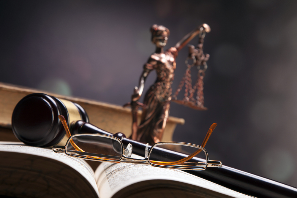 Avala Senado dictamen que homologa el Código Nacional de Procedimientos Civiles y Familiares en todo el país.