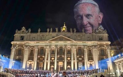 Karol G canta por la fraternidad en un macroconcierto en El Vaticano
