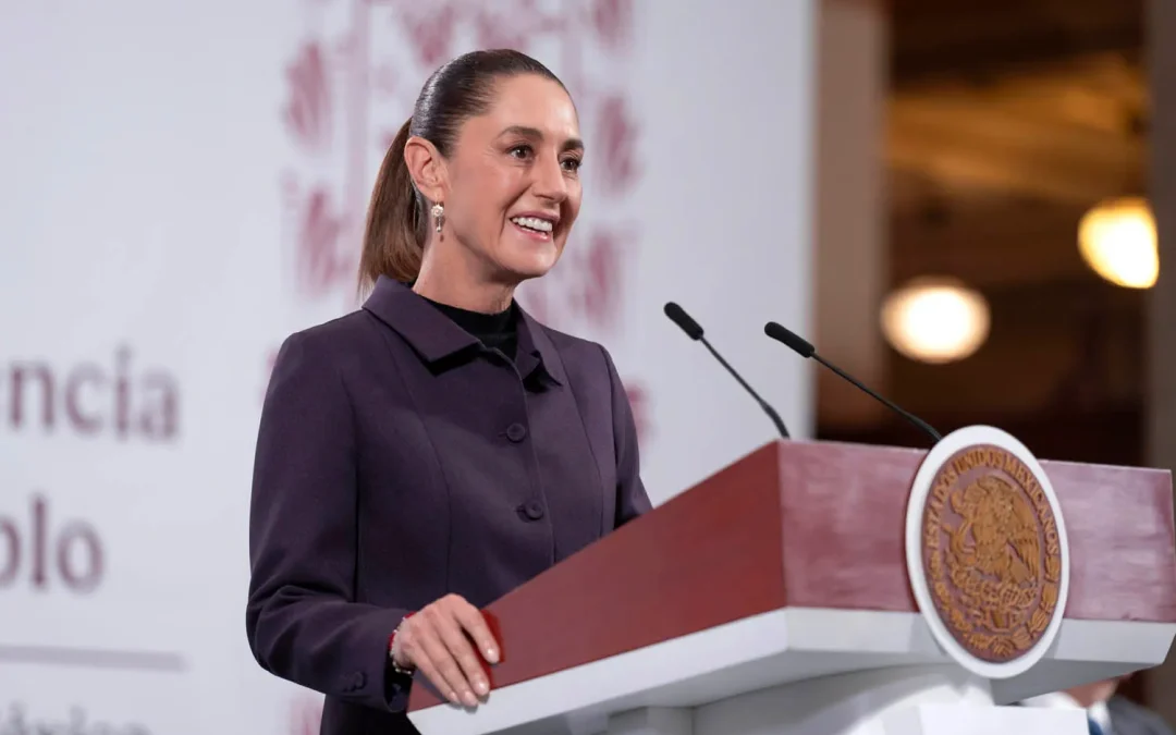 Celebra Sheinbaum venta de 25% de Banamex a empresario mexicano