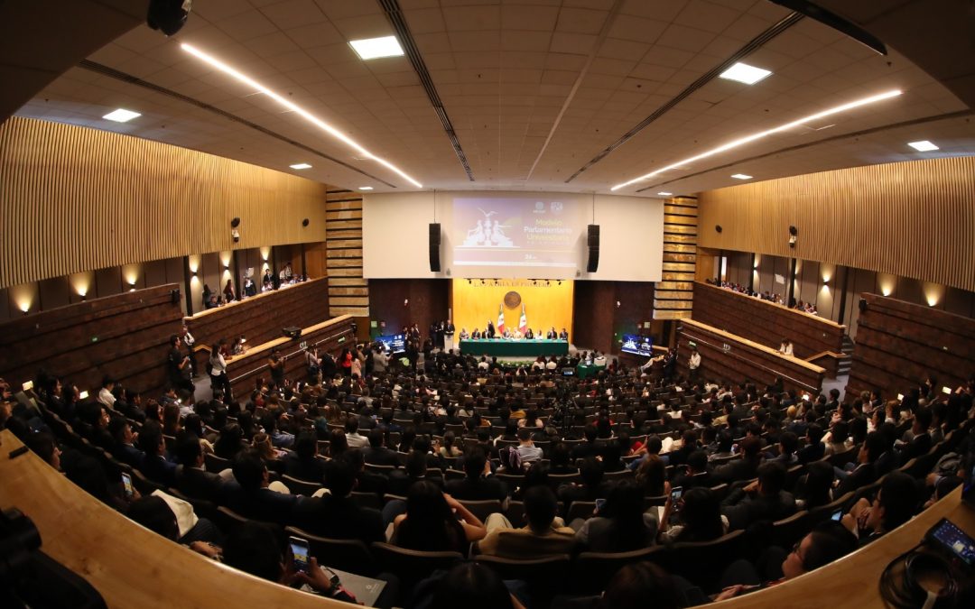 Clausuran en la C. de Diputados el Primer Modelo Universitario de la UNAM