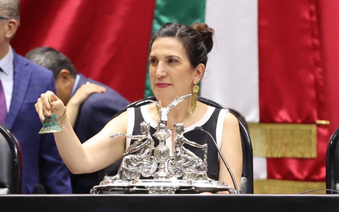 Reciben Diputados iniciativa de la Presidenta para prohibir cigarrillos electrónicos y vapeadores