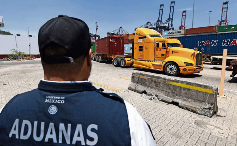 Interpol emite ficha roja contra Fernando Farías, Contralmirante implicado en red de huachicol